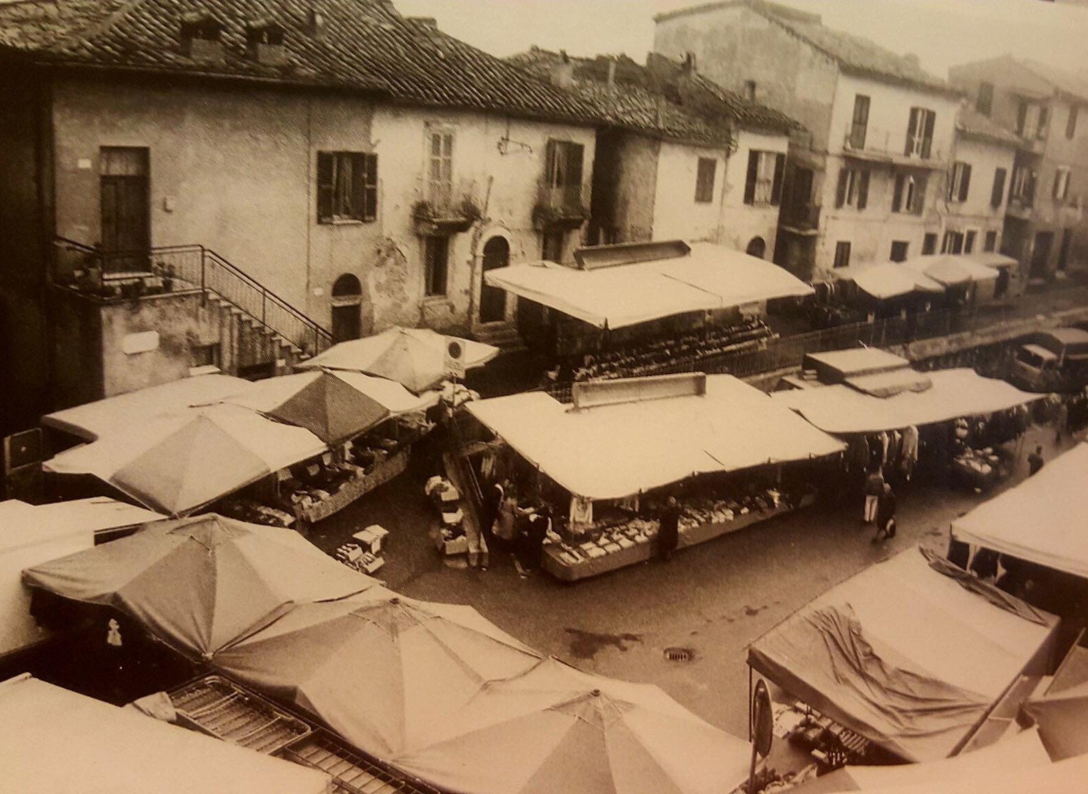 foto antica mercato orte
